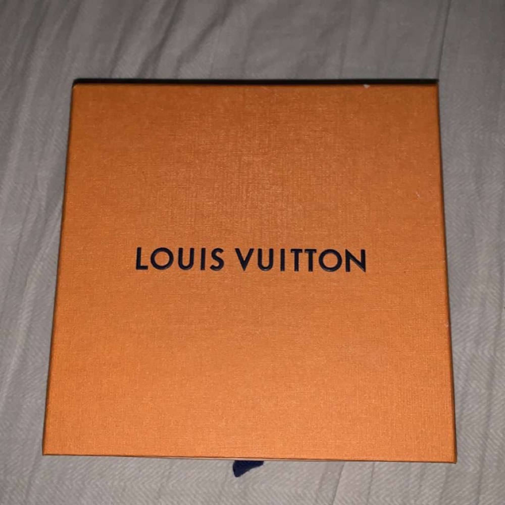 Louis Vuitton Belt - Picture 3 of 3